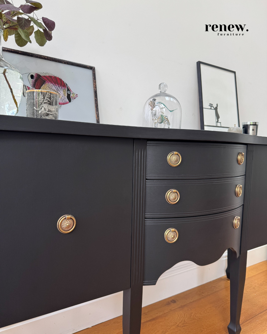 Elegant Black Painted Reproduction Georgian Style Sideboard, Console, Buffet