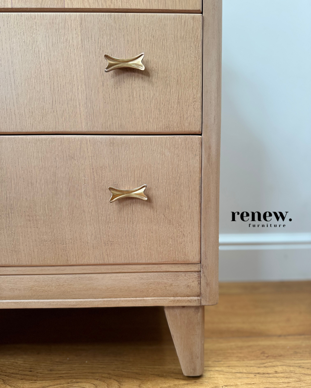 Harris Lebus Vintage Wooden 3 Drawer Chest of Drawers